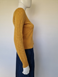 King Louie ajour gebreid vestje. Maat M. Okergeel.