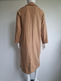 Esqualo double breased mantel. Maat 40, Camel.