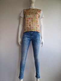 Mucho Gusto top. Maat S. Print/zijde.