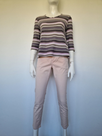 RIANI top met zigzag dessin. Maat 40.