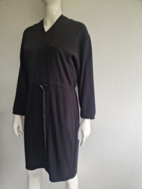 Joline Jolink jurk met V-hals. Maat M. Zwart.
