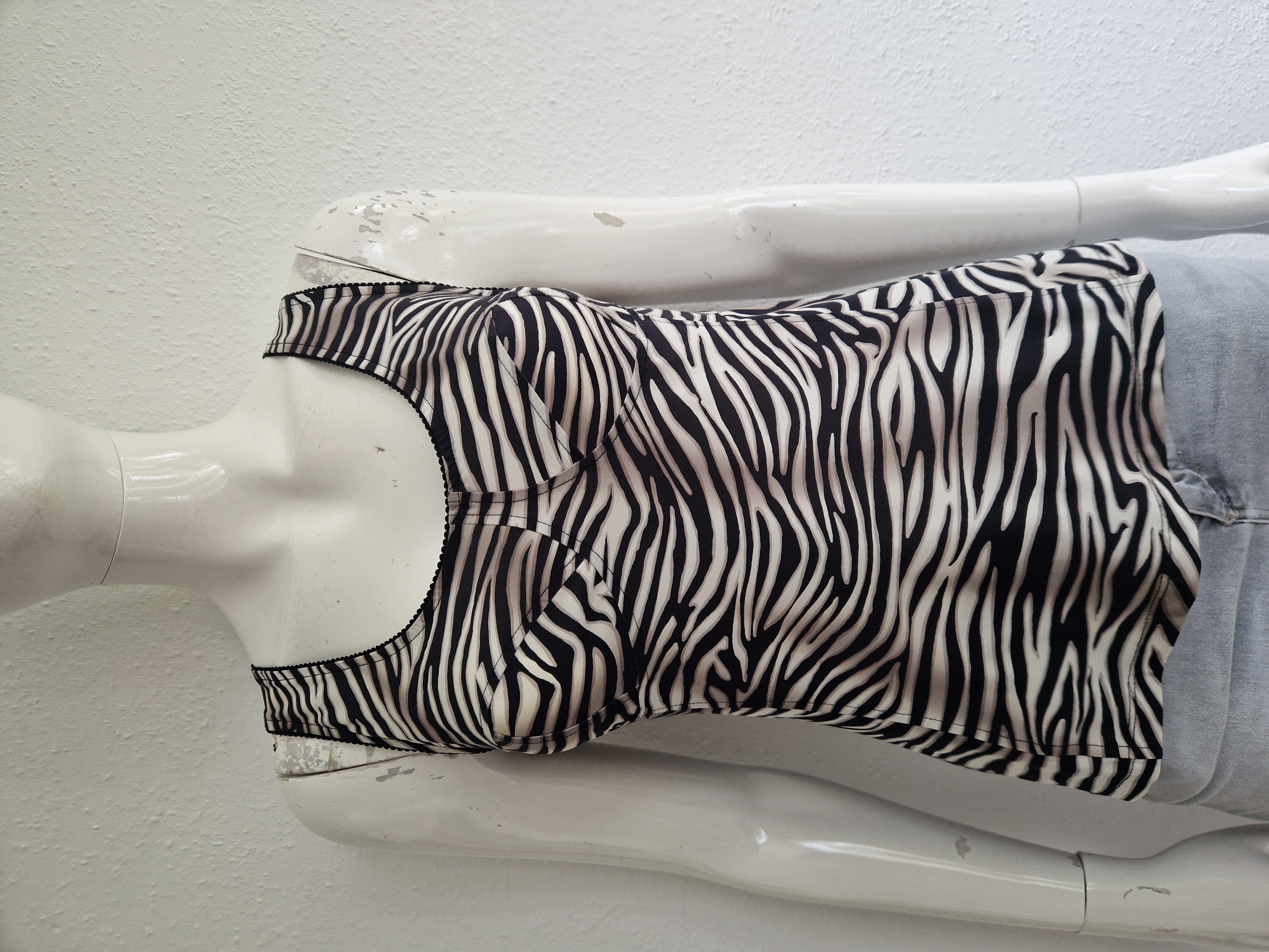 Indies top. Maat 3, Zebraprint/travelstof.