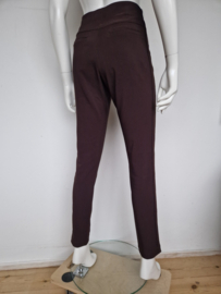 Tence pantalon. Mt. 38, Chocoladebruin.