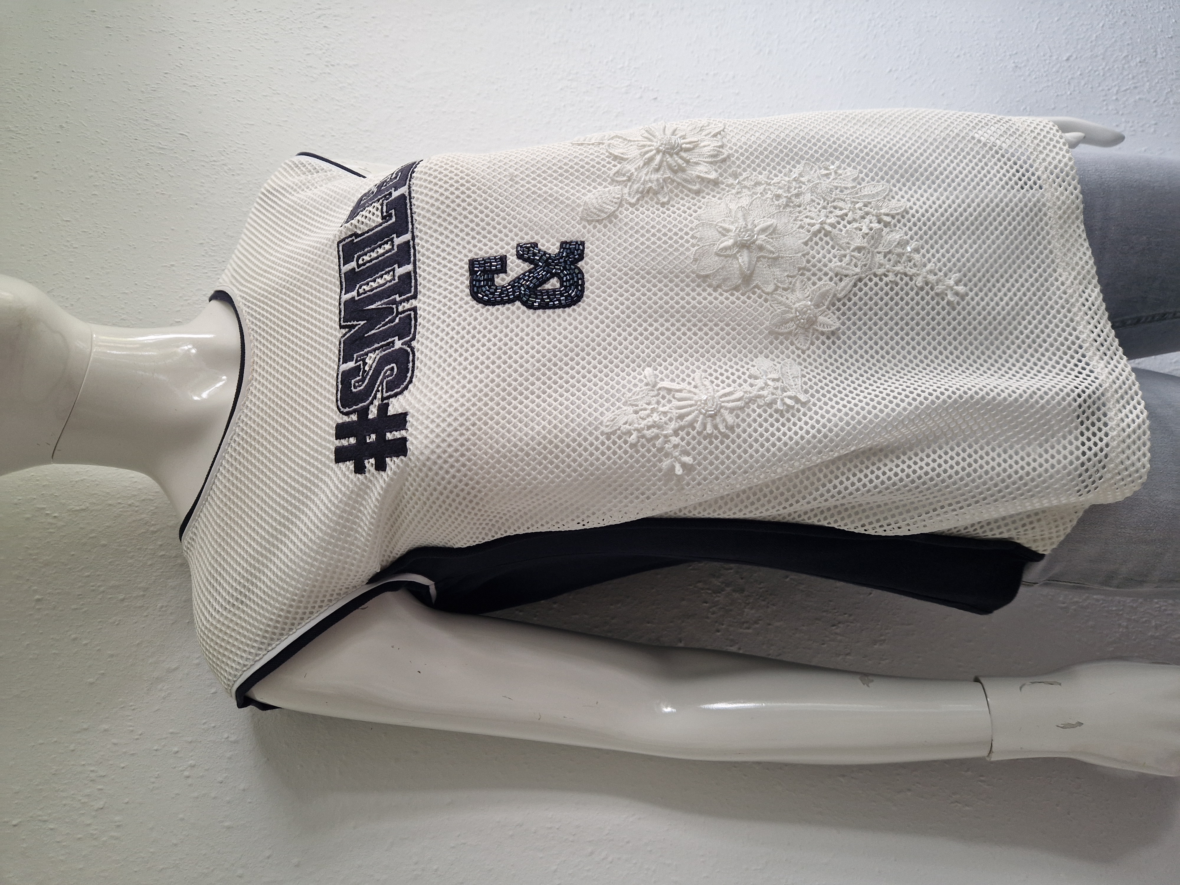 Luisa Cerano gaastop. Maat 38, Donkerblauw/crème.