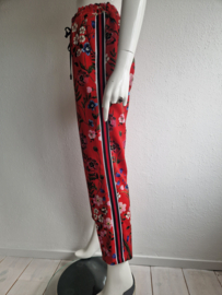 Cambio cropped pantalon Kimmy. Maat 40/42, Rood/bloemenprint.