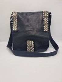 Cowboys bag schoudertas. Zwart/leer/studs.