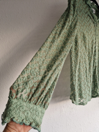 Frnch blouse. Maat M. Mintgroen/borduursels.
