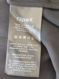 Filippa K. blouse. Maat 38, Zwart.