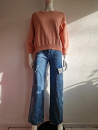 Repeat sweater. Maat 38, Zalm.