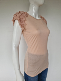 Ted Baker top. Mt. M, Nude.