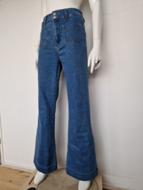 La Petite Cote flared jeans. Maat 40, Blauw.