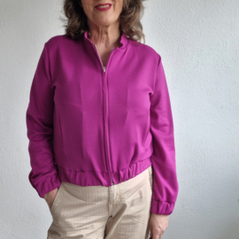 Saar vest/bomberjasje. Maat L. Fuchsia.