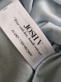 Josh V shirt Neomay. Maat S. Lichtblauw/zilver.