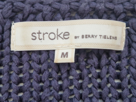 Stroke trui. Maat M. Donkerblauw.