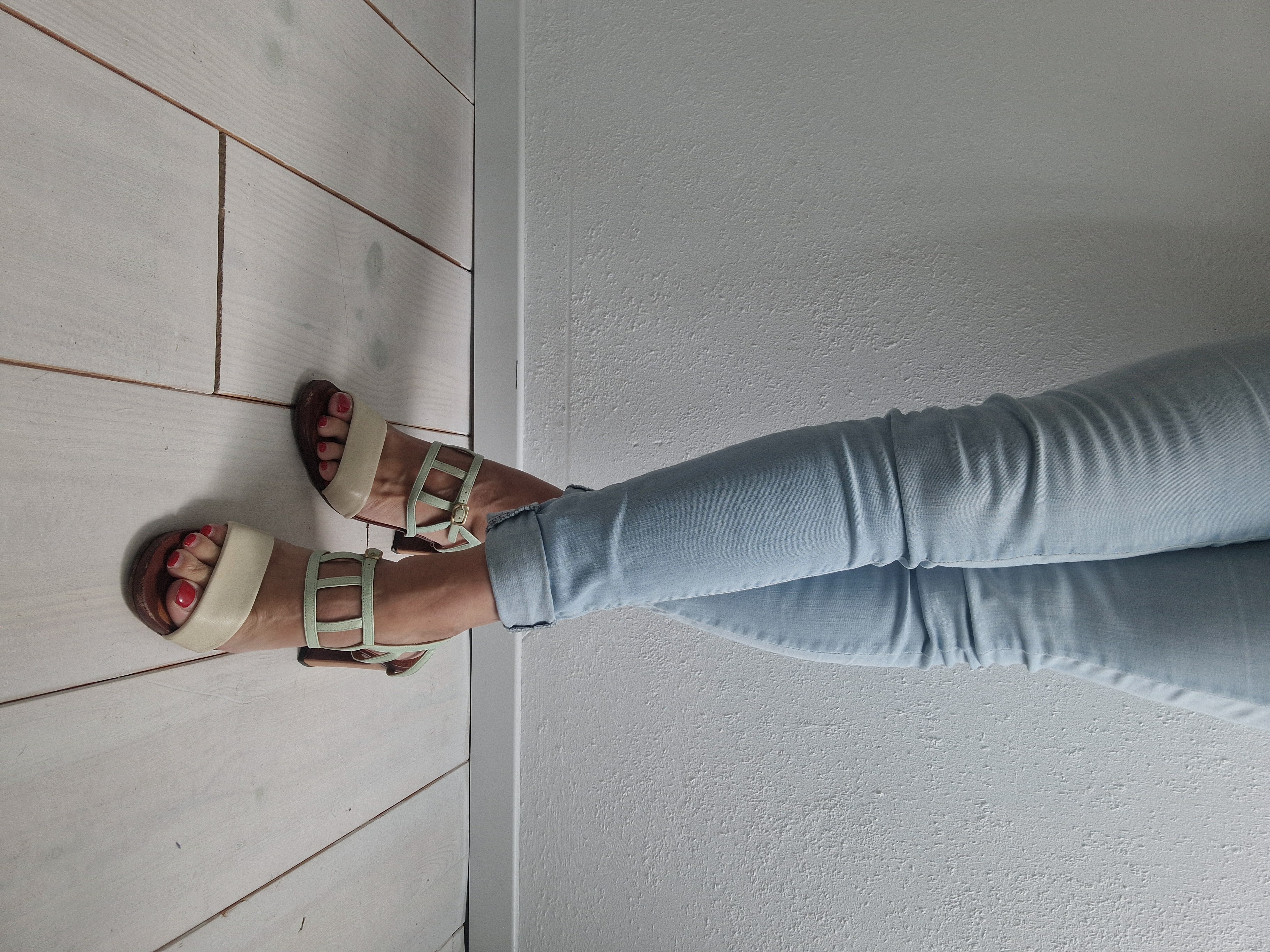 Chie Mihara sandalen met hak. Maat 40, Mintgroen/crème.