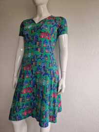 Lien & Giel set (rok en top). Maat L. Groen/huisjesprint.