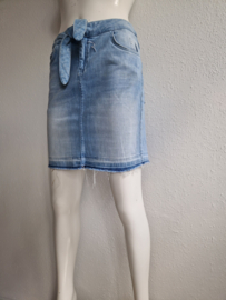 Rich & Royal denim rok. Maat 36. Blauw.