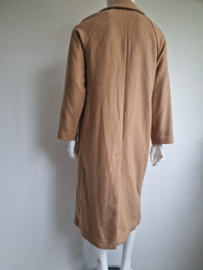 Esqualo double breased mantel. Maat 40, Camel.