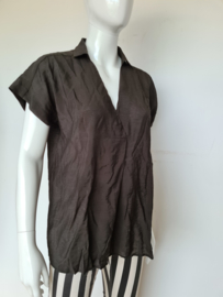 InWear top. Mt. 40. Olijfgroen