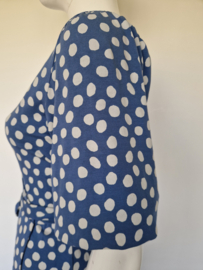 Juffrouw Jansen overslagjurk. Maat S. Blauw