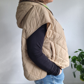 Beaumont gewatteerde bodywarmer met capuchon | Maat 44 |