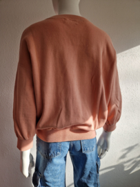 Repeat sweater. Maat 38, Zalm.