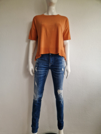 Selected Femme top. Maat S. Oranje.