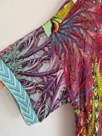 Custo Barcelona tuniek. Maat M. All over print.