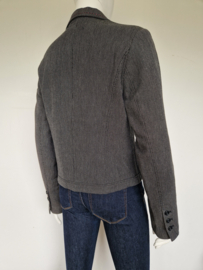 Closed blazer. Mt. 38. Grijs.