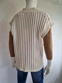 Rita Row mouwloos vest. Maat XS/S. Crème/katoen.