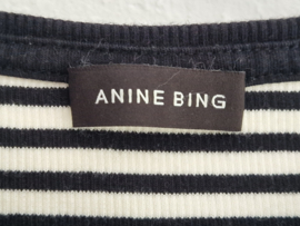 Anine Bing gestreepte ribtop. Maat M. Crème/zwart.