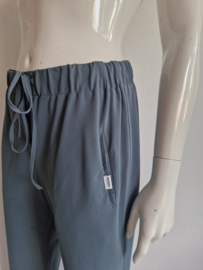 Penn&Ink pantalon. Maat 40. Blauw/grijs/travelstof.