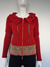 Eva & Claudi vest. Maat S. Rood/wol.