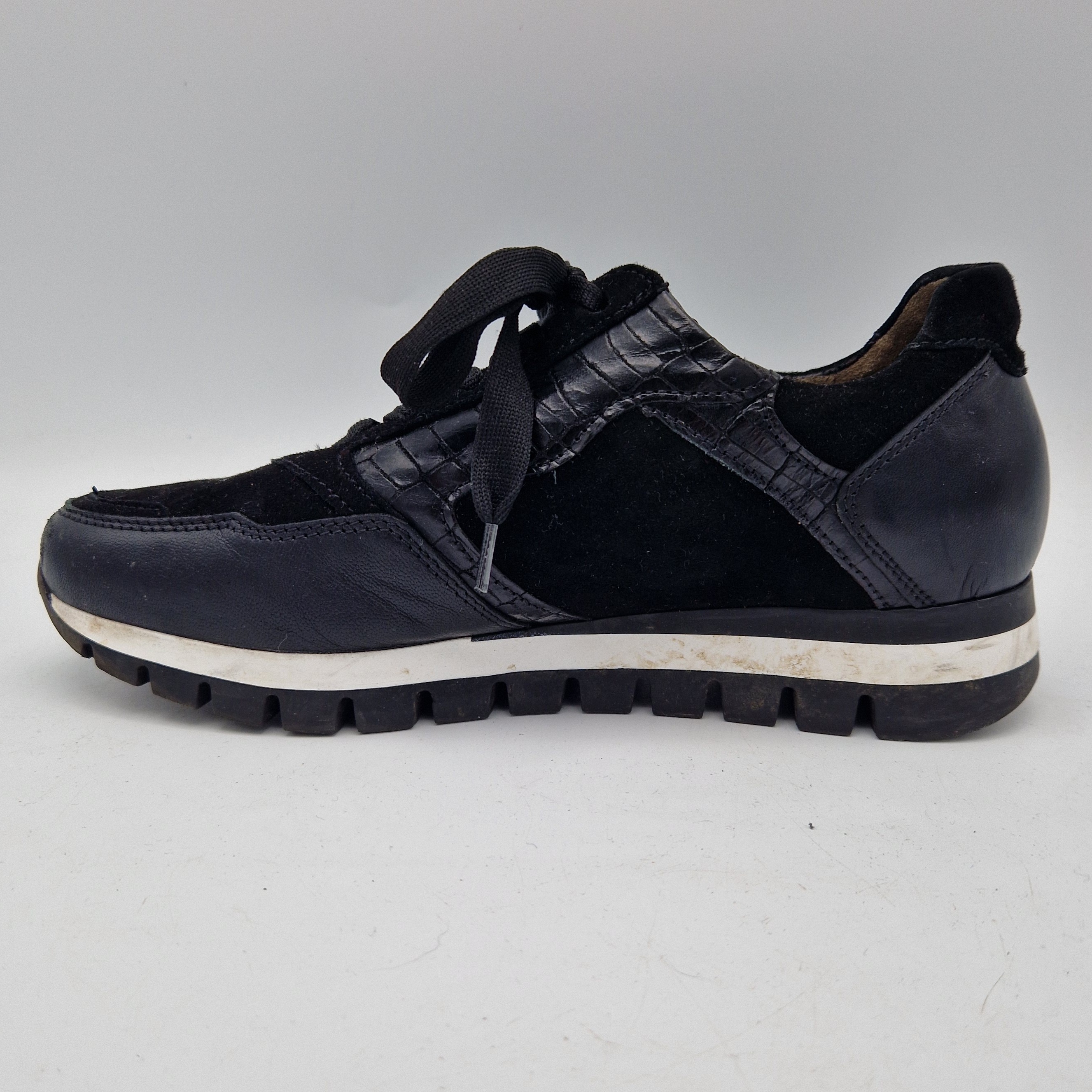 Gabor sneakers. Maat 4.Wijdte H. Zwart/leer.