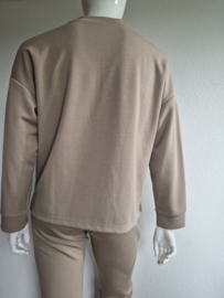 Milano Italy jogging pak. Maat 42. Beige/modal.