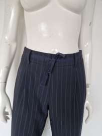 Cambio Kassia pantalon off black krijtstreep maat 40