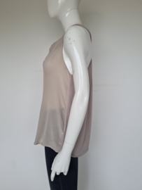 Aaiko top. Mt. L. Beige/Zijde.