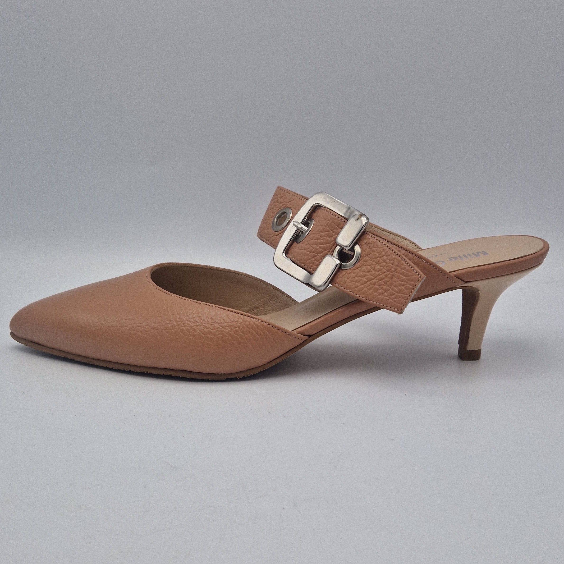 Mille Grazie pumps. Maat 42, Zachtroze/leer.