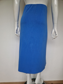 Free/Quent midi rok. Maat L. Blauw