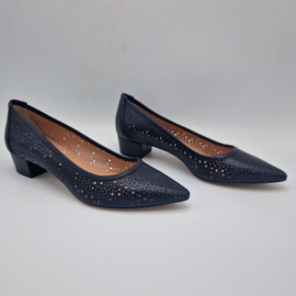 Pollini pumps. Maat 41, Donkerblauw/opengewerkt leer.