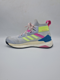 Adidas Terrex gebreide sneakers. Maat 41,5,Lichtgrijs.