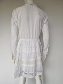 Nikkie witte kanten jurk – maat 36 – boho / Ibiza stijl