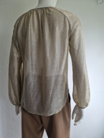 See U Soon top. Maat M/L. Goudkleurig.