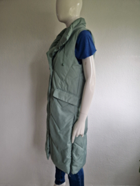 Riani lange gewatteerde bodywarmer. Maat 36, Mintgroen.