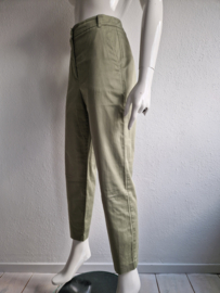 Gerry Weber pantalon. Maat 38. Zachtgroen.