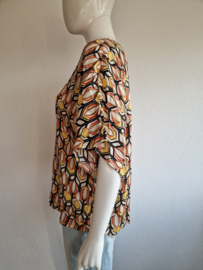 Summum top. Maat 40. Oranje/geel/print.
