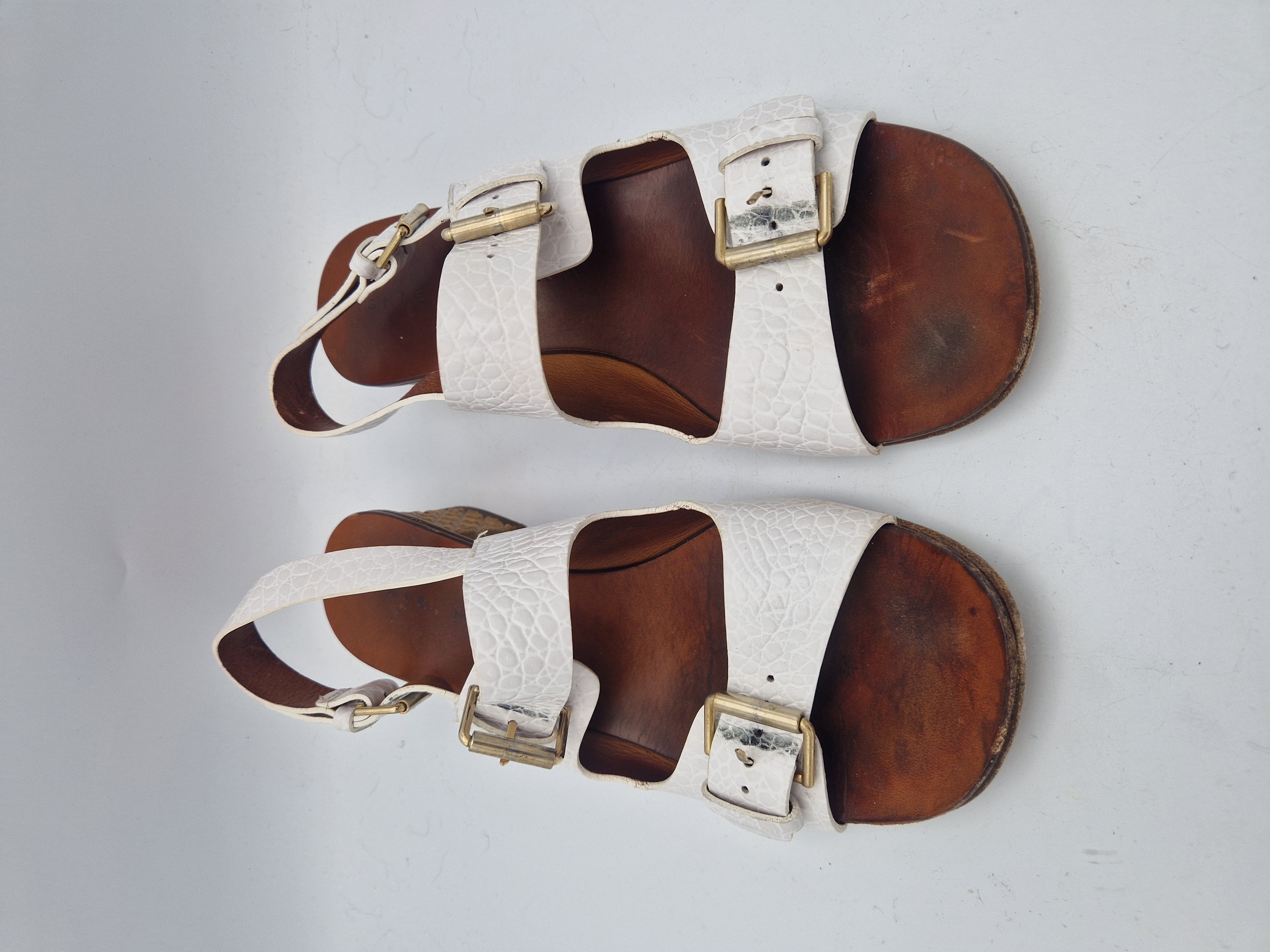 Chie Mihara sandalen. Maat 40. Wit/leer.