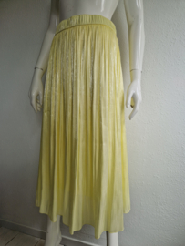 Marc Aurel maxi rok. Maat 40, Zachtgeel.