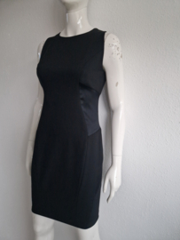 Pinko jurk. IT. maat 44, Zwart