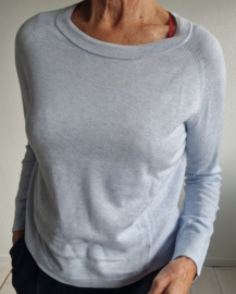 Repeat trui. Maat 38. Lichtblauw.